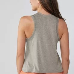 Vuori Energy Crop Tank Top - Women's -Cheap ALPS Mountaineering Store 0a91808d 76de 4519 8559 ad9bc031337a