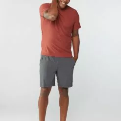 Vuori Kore Shorts - Men's 7.5" Inseam -Cheap ALPS Mountaineering Store 414207c5 ff72 4258 874e 04232e287508