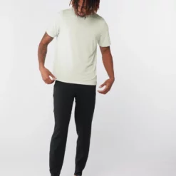 Vuori Current Tech T-Shirt - Men's -Cheap ALPS Mountaineering Store 464f7839 2877 46d7 aab3 fd210edfed74