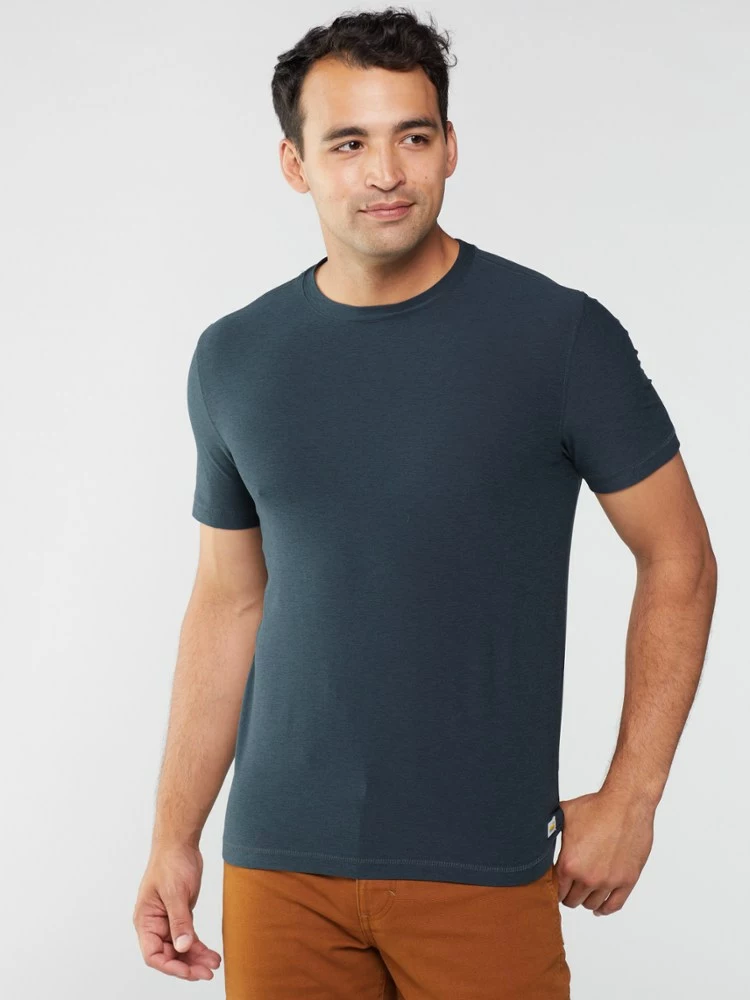 Vuori Strato Tech T-Shirt - Men's 11 Vuori Strato Tech T-Shirt - Men's - Image 9