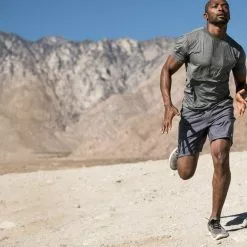 Vuori Tradewind Performance T-Shirt - Men's 19 Vuori Tradewind Performance T-Shirt - Men's -Cheap ALPS Mountaineering Store 813cc9cc 2a70 4a7c 8b6e 13fcec0a932a