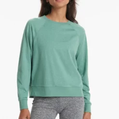 Vuori Long-Sleeve Halo Crew Pullover - Women's -Cheap ALPS Mountaineering Store d595dba5 6d32 4bdf 98aa 1d912fe0d312